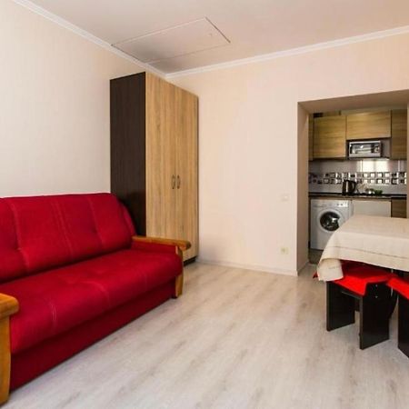 Apartment On Staroyevreyska 26 リヴィウ エクステリア 写真