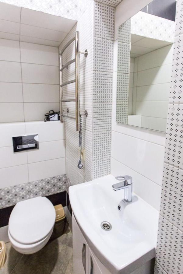 Apartment On Staroyevreyska 26 リヴィウ エクステリア 写真