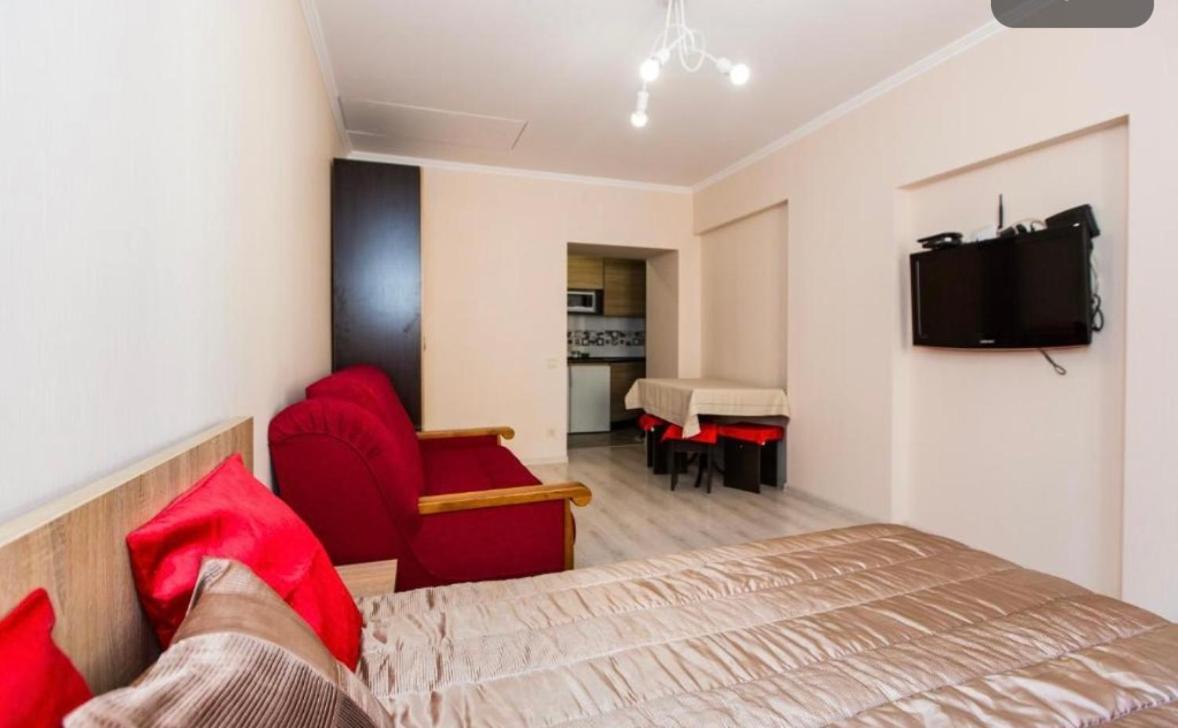 Apartment On Staroyevreyska 26 リヴィウ エクステリア 写真