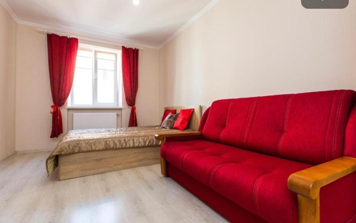 Apartment On Staroyevreyska 26 リヴィウ エクステリア 写真
