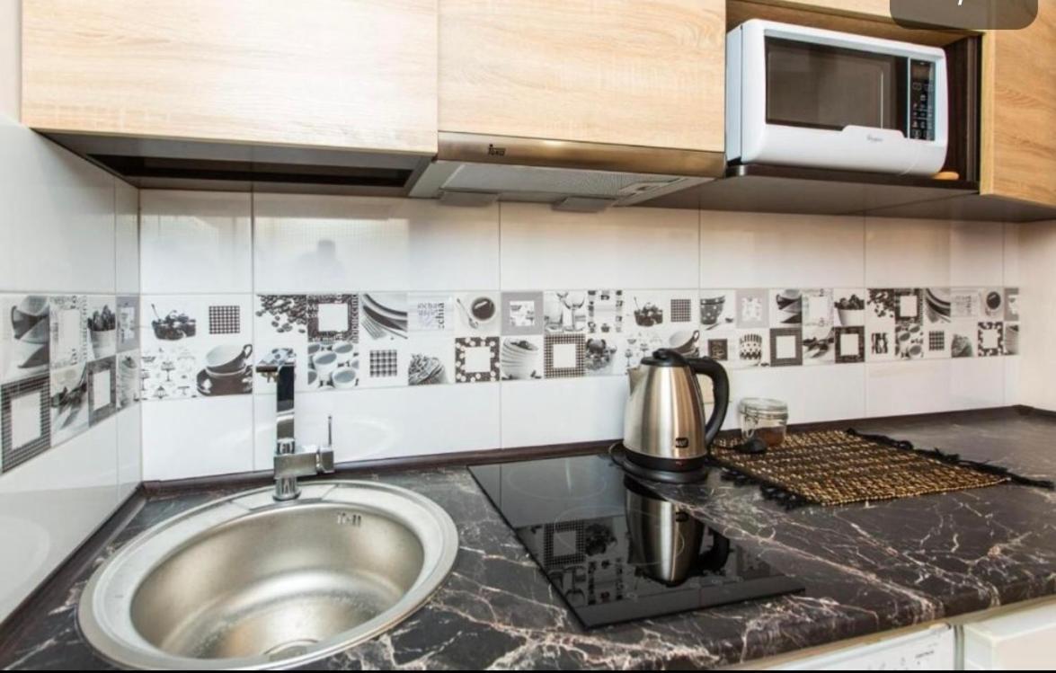 Apartment On Staroyevreyska 26 リヴィウ エクステリア 写真