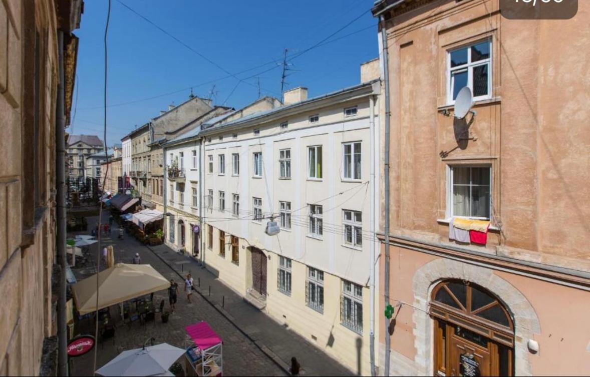 Apartment On Staroyevreyska 26 リヴィウ エクステリア 写真